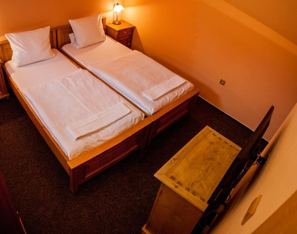 Hotel A Restaurace U Hrncire Kutná Hora Værelse billede