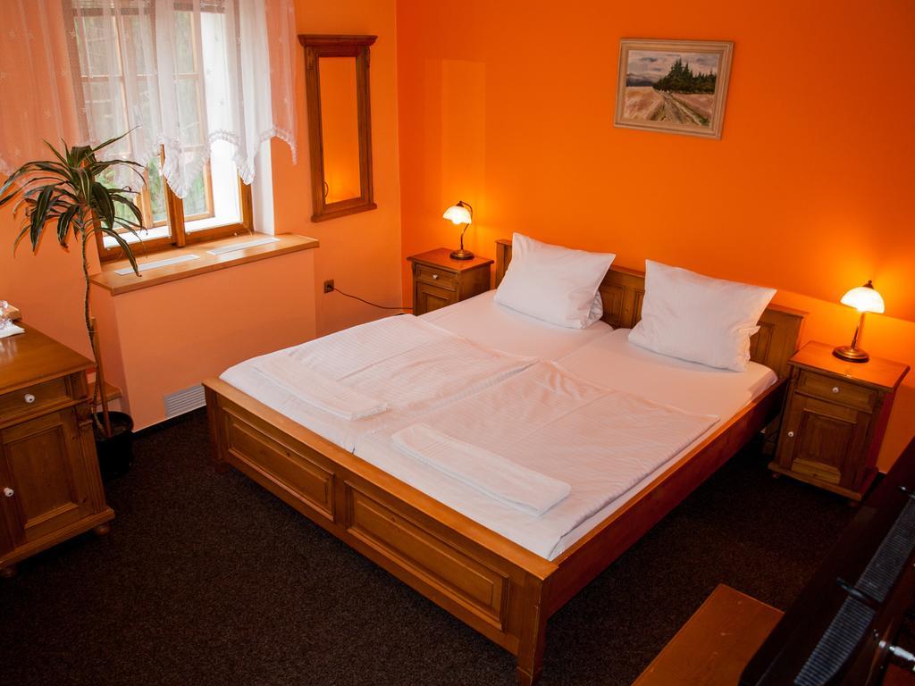 Hotel A Restaurace U Hrncire Kutná Hora Værelse billede